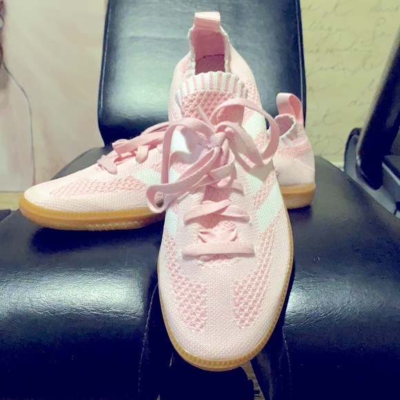 adidas Shoes - Women’s Adidas Slip-on Shoes Size 8 - Pink